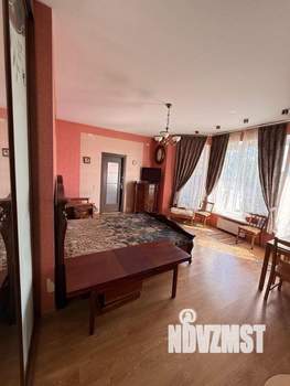 Коттедж 347м², 3-этажный, участок 13 сот.