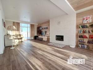 Коттедж 212м², 2-этажный, участок 14 сот.