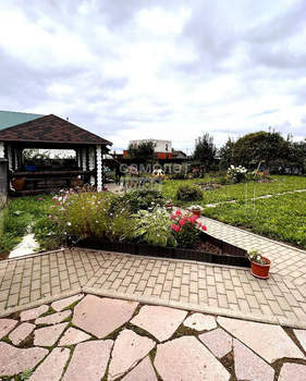 Дом 424м², 2-этажный, участок 10 сот.