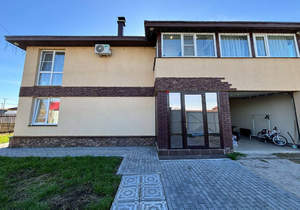 Дом 180м², 2-этажный, участок 15 сот.