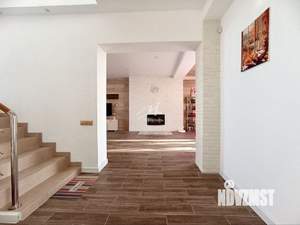 Коттедж 212м², 2-этажный, участок 14 сот.