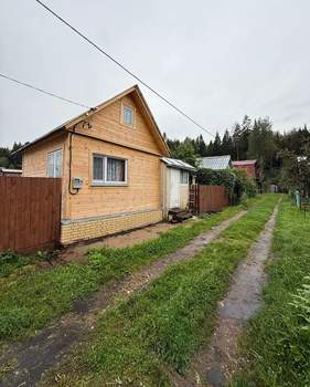 Дом 25м², 2-этажный, участок 4 сот.