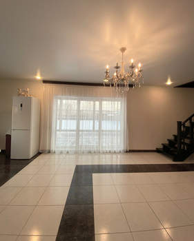 Дом 270м², 2-этажный, участок 13 сот.