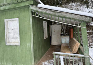 Дом 10м², 2-этажный, участок 5 сот.