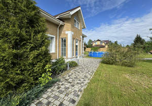 Дом 219м², 2-этажный, участок 16 сот.