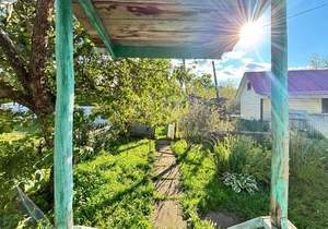 Дом 10м², 2-этажный, участок 4 сот.