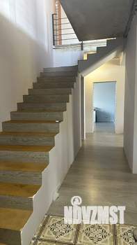 Дом 220м², 2-этажный, участок 10 сот.