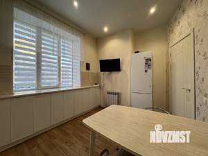 Дом 266м&sup2;, 2-этажный, участок 9 сот.  