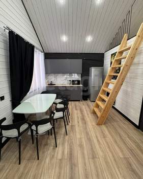 Дом 60м&sup2;, 2-этажный, участок 6 сот.  