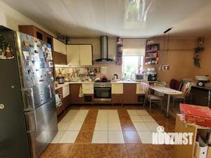 Дом 160м², 2-этажный, участок 10 сот.  
