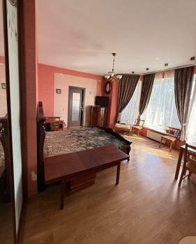 Дом 347м&sup2;, 3-этажный, участок 13 сот.  