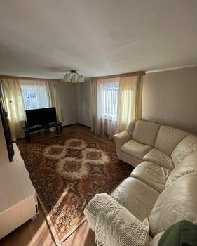 Дом 204м&sup2;, 3-этажный, участок 12 сот.  