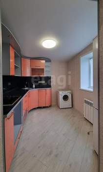 Дом 132м&sup2;, 2-этажный, участок 8 сот.  