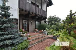 Коттедж 290м², 2-этажный, участок 11 сот.  