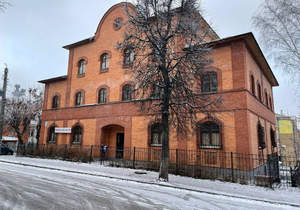 Дом 750м², 3-этажный, участок 6 сот.  