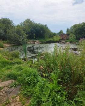 Дом 9м&sup2;, 2-этажный, участок 4 сот.  