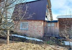 Дом 20м&sup2;, 2-этажный, участок 4 сот.  