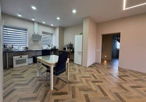 Дом 97м&sup2;, 1-этажный, участок 11 сот.  