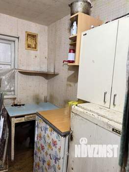 Дом 10м&sup2;, 2-этажный, участок 5 сот.  