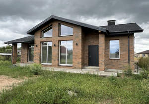 Дом 110м&sup2;, 1-этажный, участок 10 сот.  