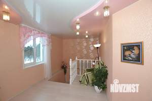 Коттедж 410м², 2-этажный, участок 40 сот.  