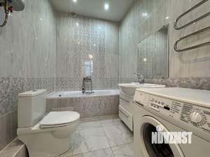 Дом 266м&sup2;, 2-этажный, участок 9 сот.  