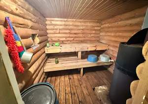 Дом 20м², 2-этажный, участок 6 сот.  