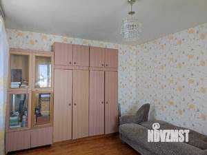 Дом 196м², 3-этажный, участок 10 сот.  