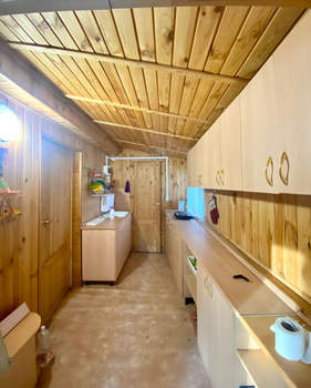 Дом 40м&sup2;, 2-этажный, участок 6 сот.  