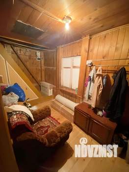 Дом 30м&sup2;, 2-этажный, участок 4 сот.  