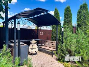 Дом 300м&sup2;, 3-этажный, участок 9 сот.  