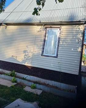 Дом 90м&sup2;, 2-этажный, участок 4 сот.  