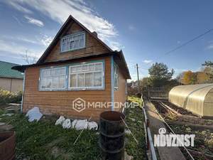 Дом 40м&sup2;, 2-этажный, участок 6 сот.  