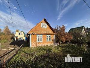 Дом 40м&sup2;, 2-этажный, участок 6 сот.  