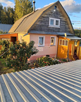 Дом 50м², 2-этажный, участок 6 сот.  