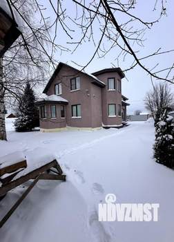 Коттедж 190м², 2-этажный, участок 6 сот.  