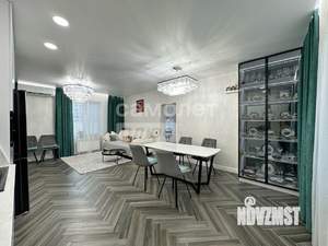 Коттедж 179м², 2-этажный, участок 6 сот.  