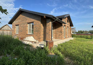 Дом 110м&sup2;, 1-этажный, участок 10 сот.  