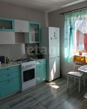 Дом 100м&sup2;, 2-этажный, участок 24 сот.  