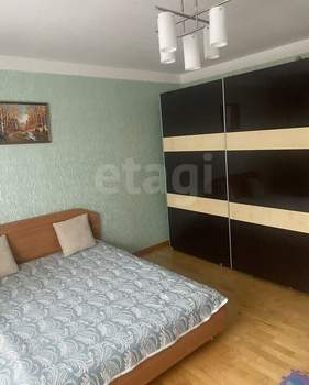 Дом 198м&sup2;, 3-этажный, участок 16 сот.  