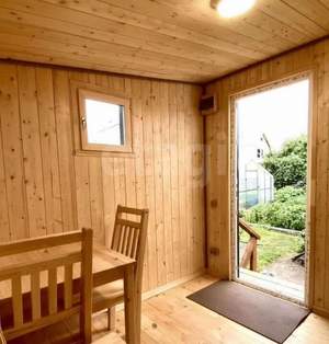 Дом 20м&sup2;, 2-этажный, участок 5 сот.  