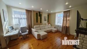 Коттедж 300м², 2-этажный, участок 10 сот.  