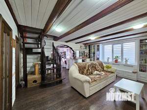 Дом 185м&sup2;, 2-этажный, участок 9 сот.  