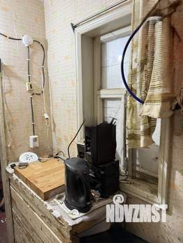 Дом 10м², 2-этажный, участок 5 сот.  