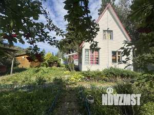 Дом 60м², 2-этажный, участок 8 сот.  