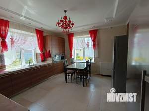 Коттедж 326м², 2-этажный, участок 14 сот.  
