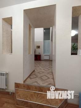 Коттедж 266м², 3-этажный, участок 9 сот.  