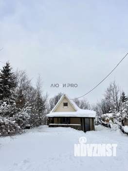 Дом 40м&sup2;, 2-этажный, участок 6 сот.  