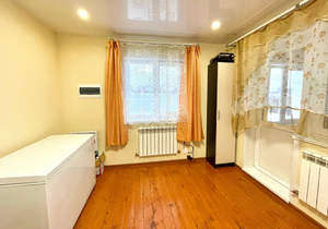 Дом 130м&sup2;, 2-этажный, участок 10 сот.  