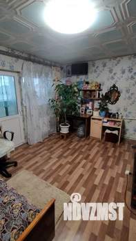 Дом 60м², 2-этажный, участок 6 сот.  